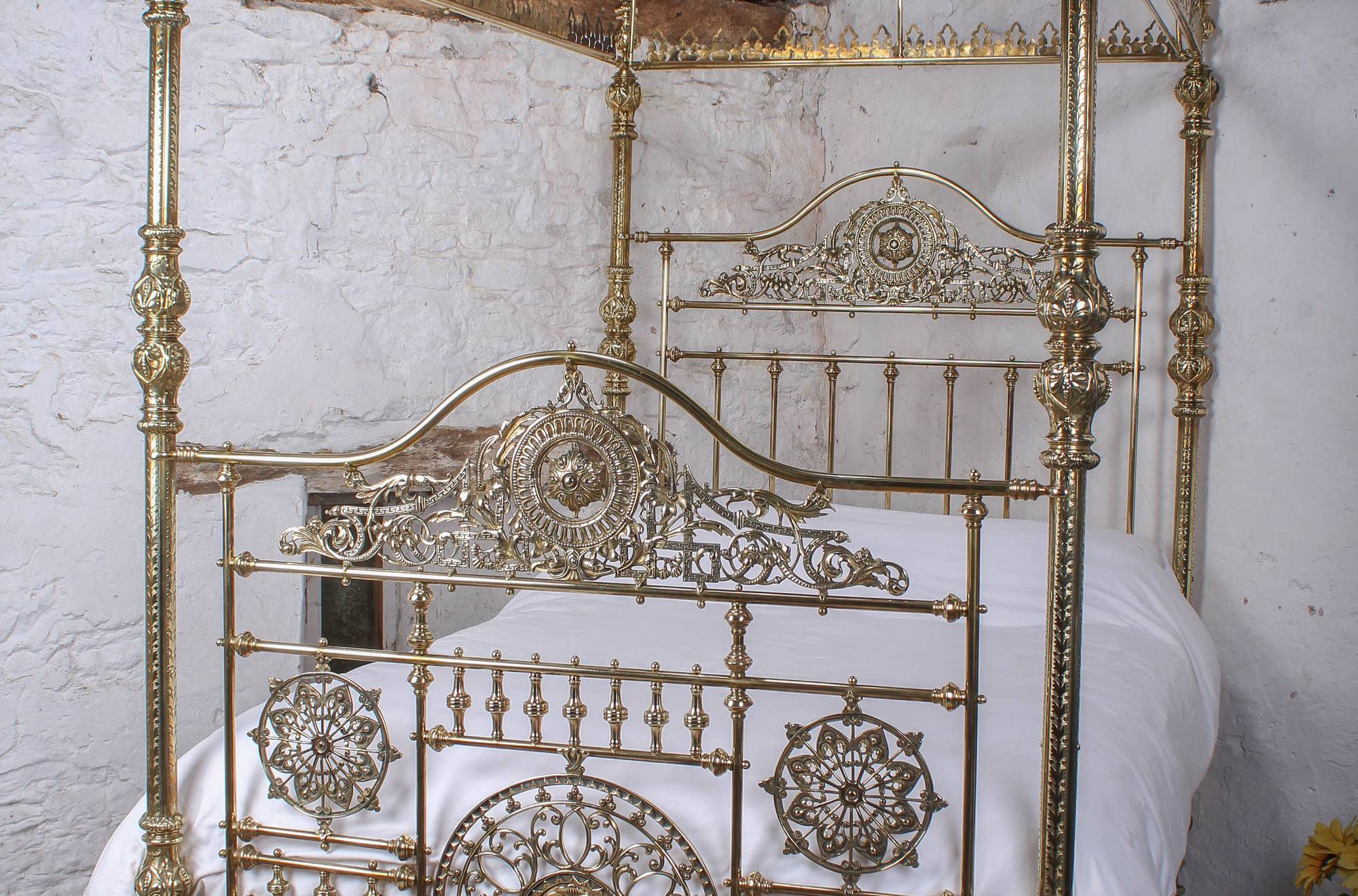 Spectacular Winfield four poster king size all brass bed